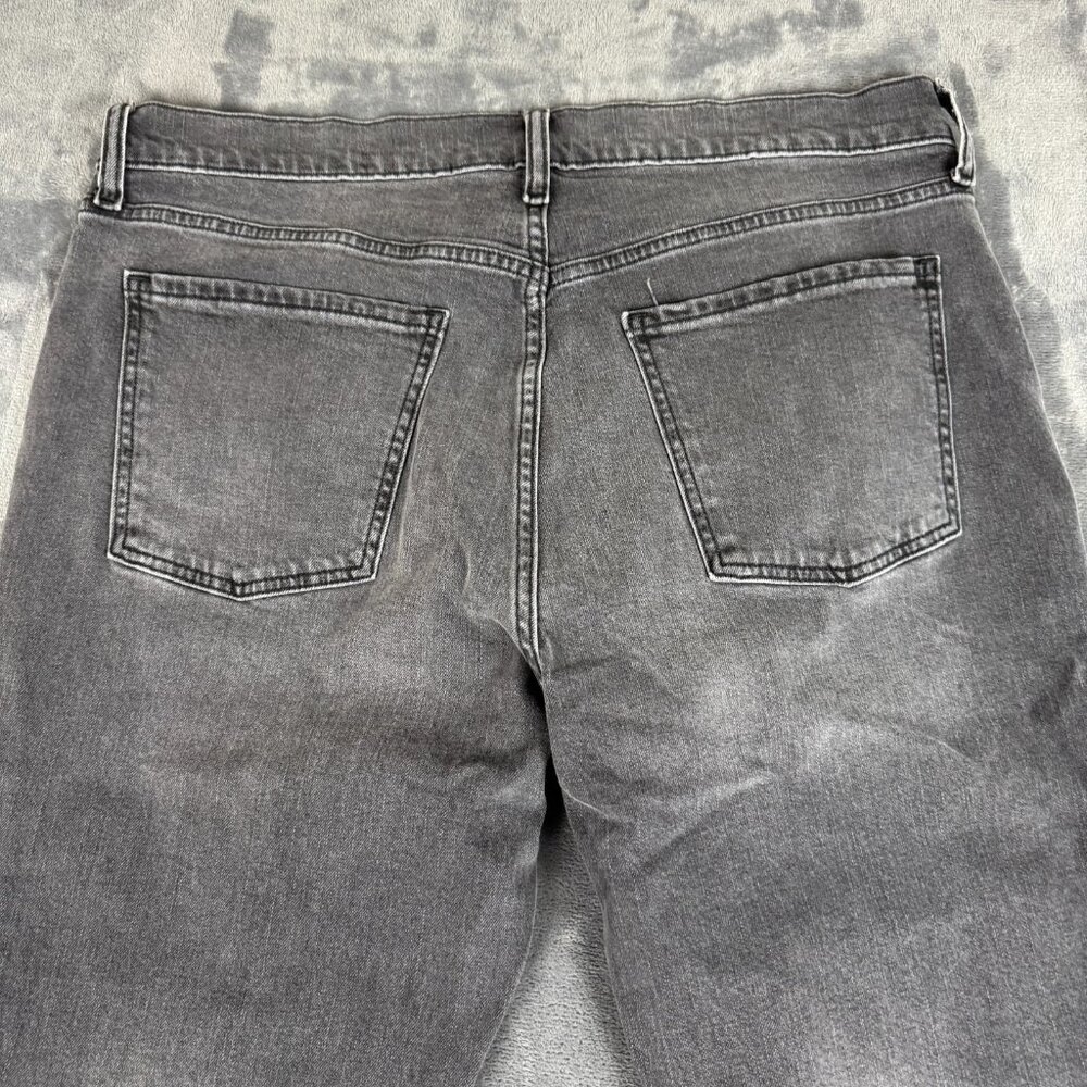 Old Navy 14 Womens Jeans Mid Rise Boyfriend Crop Black Stretch Raw Hem Distress - Picture 11 of 12